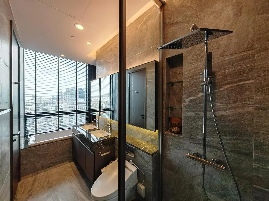 Property photos for The Esse Sukhumvit 36