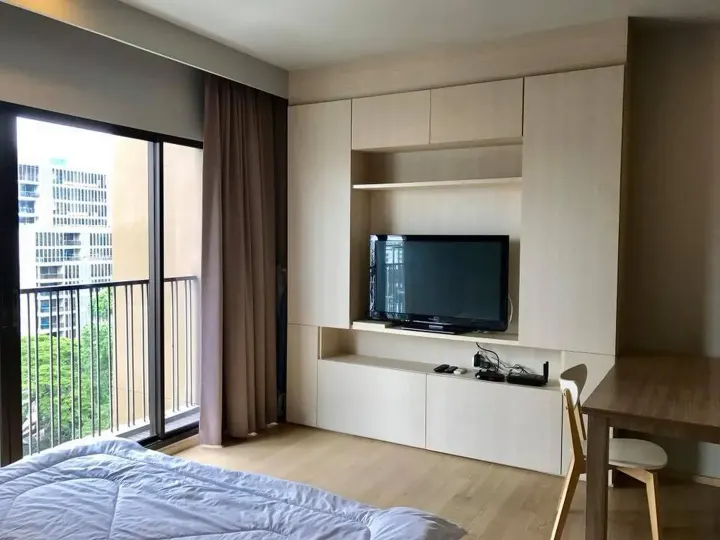 Property photos for Noble Refine