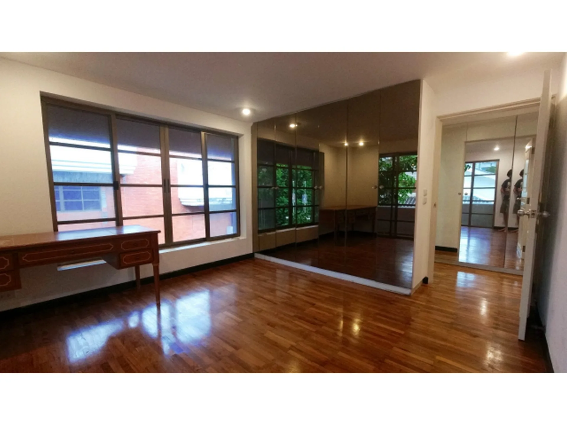 Property photos for Single House Soi Ruamrudee