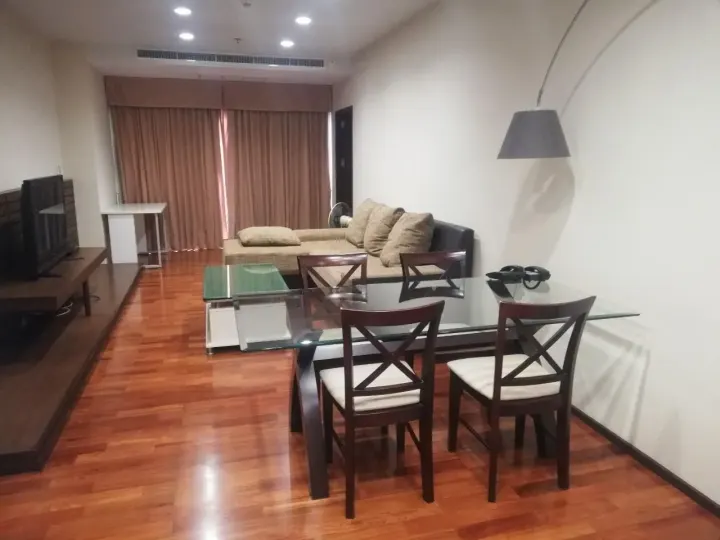 Property photos for Noble Ora