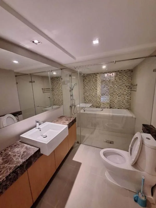 Property photos for Le Nice Ekamai