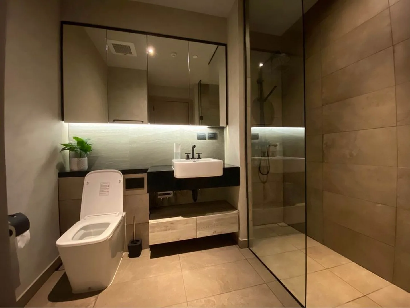 Property photos for The Lofts Asoke