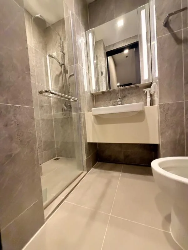 Property photos for Noble Around Ari