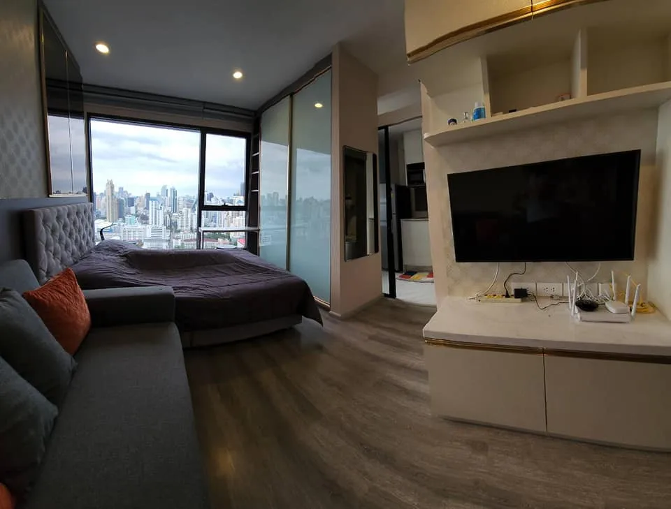 Property photos for Ideo Mobi Asoke