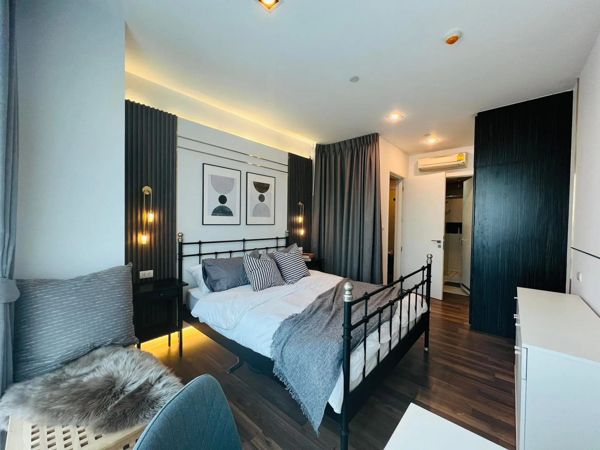 Property photos for The Room Sukhumvit 62