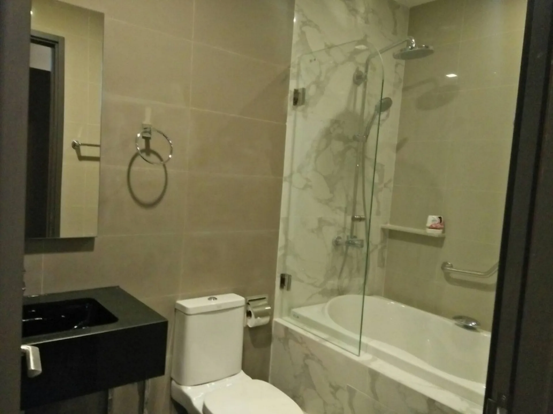 Property photos for Edge Sukhumvit 23