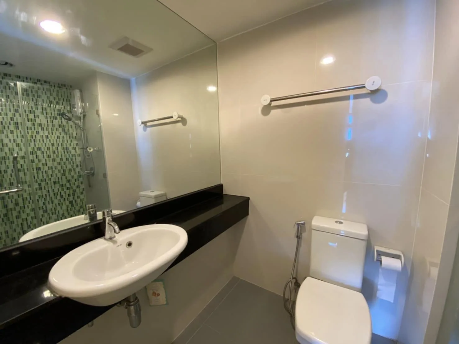 Property photos for Chateau In Town Phahonyothin 32