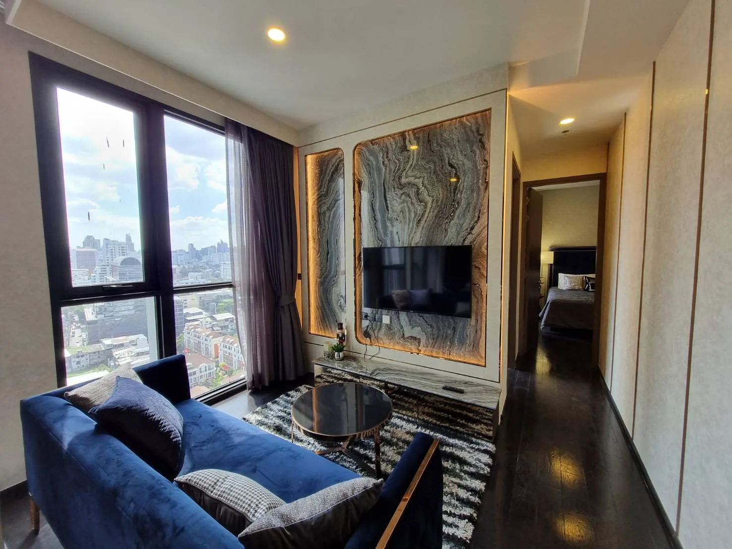 Property photos for Park Origin Thonglor