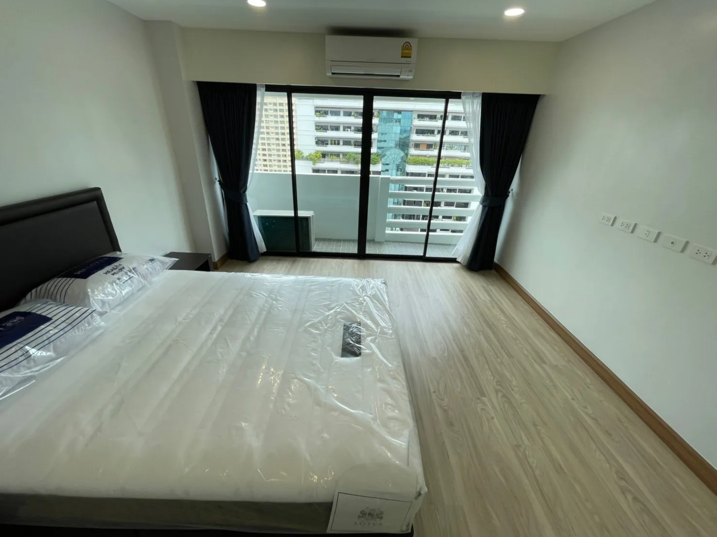 Property photos for Ruamjai Heights