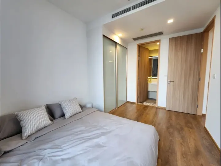 Property photos for Noble BE 33