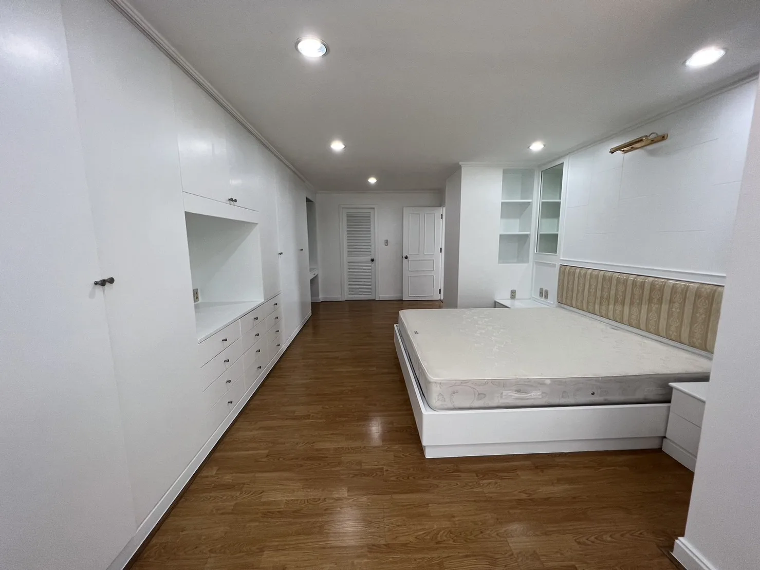 Property photos for Acadamia Grand Tower