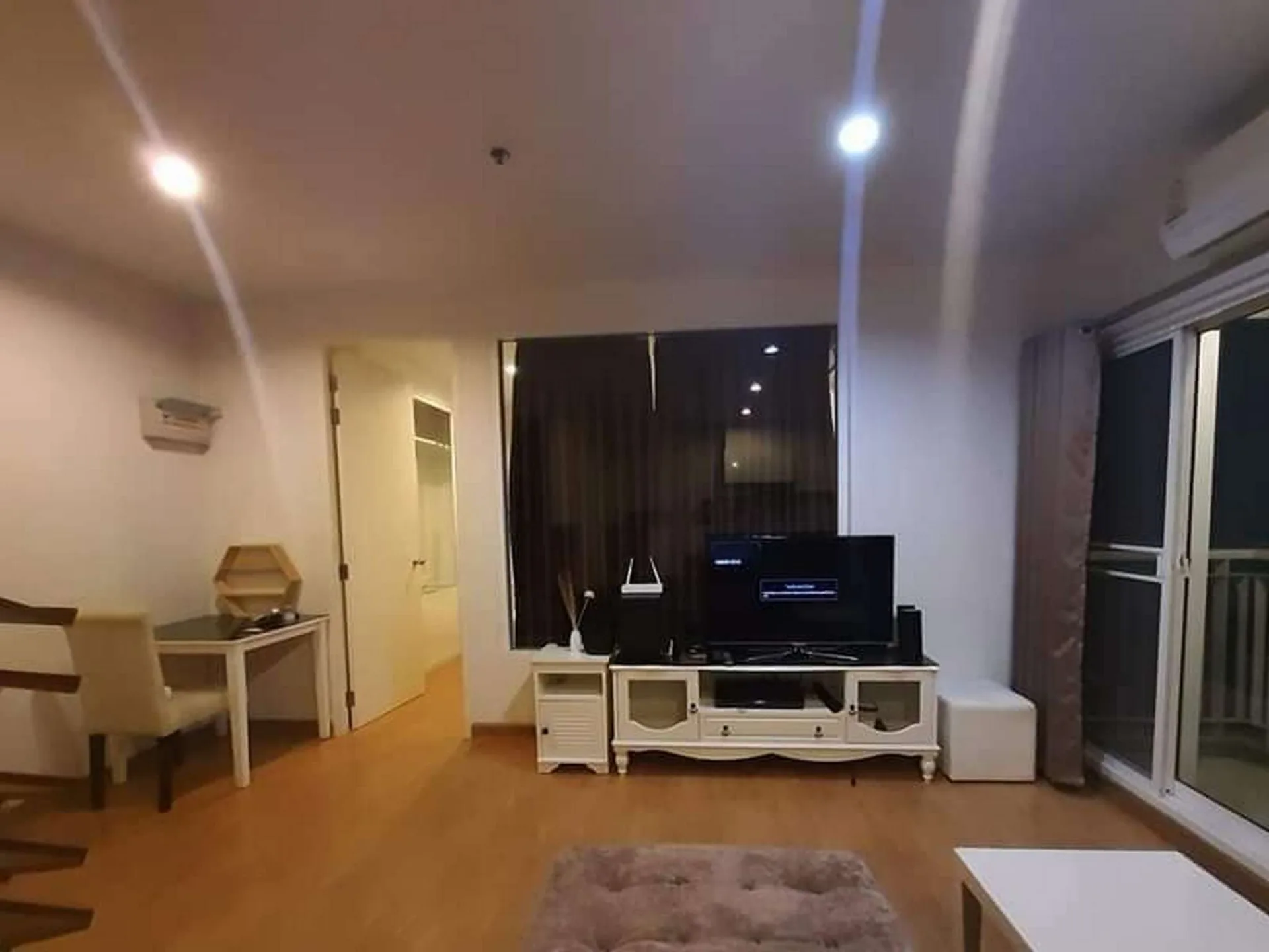 Property photos for The Parkland Grand Taksin