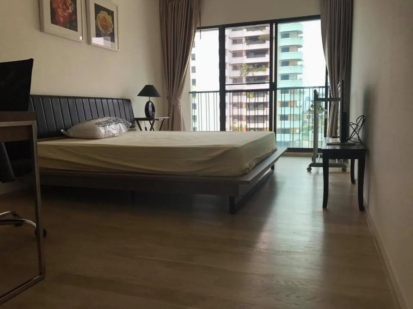 Property photos for Noble Refine