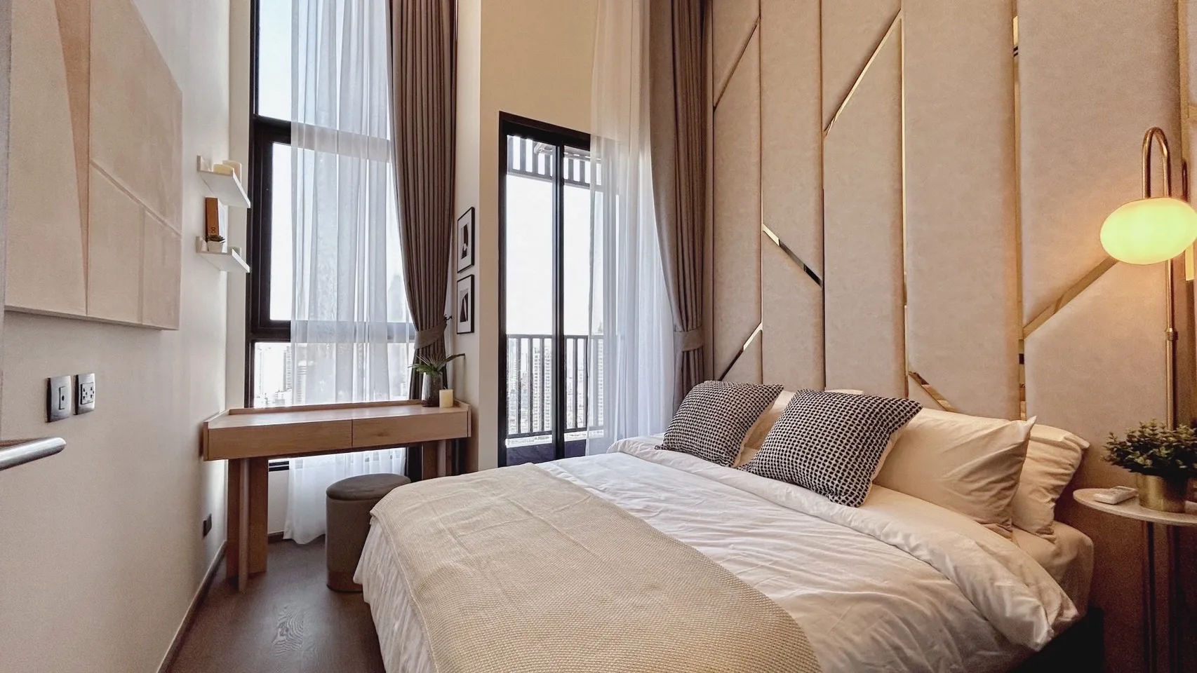 Property photos for Park Origin Chula-samyan