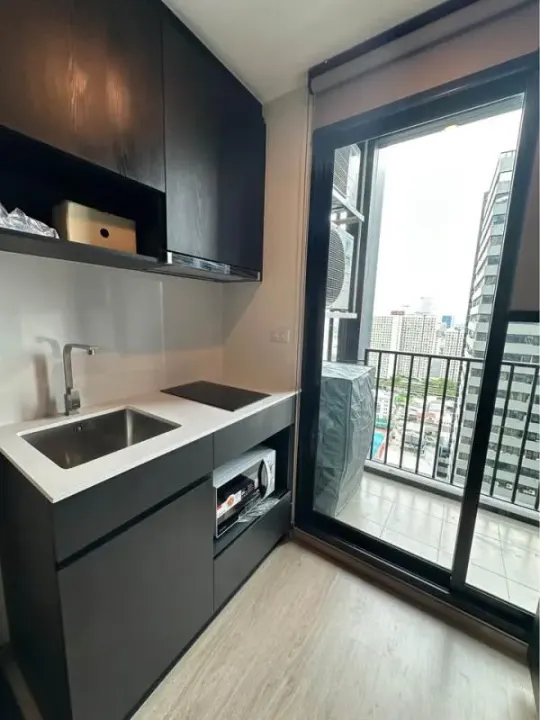 Property photos for Nue District R9