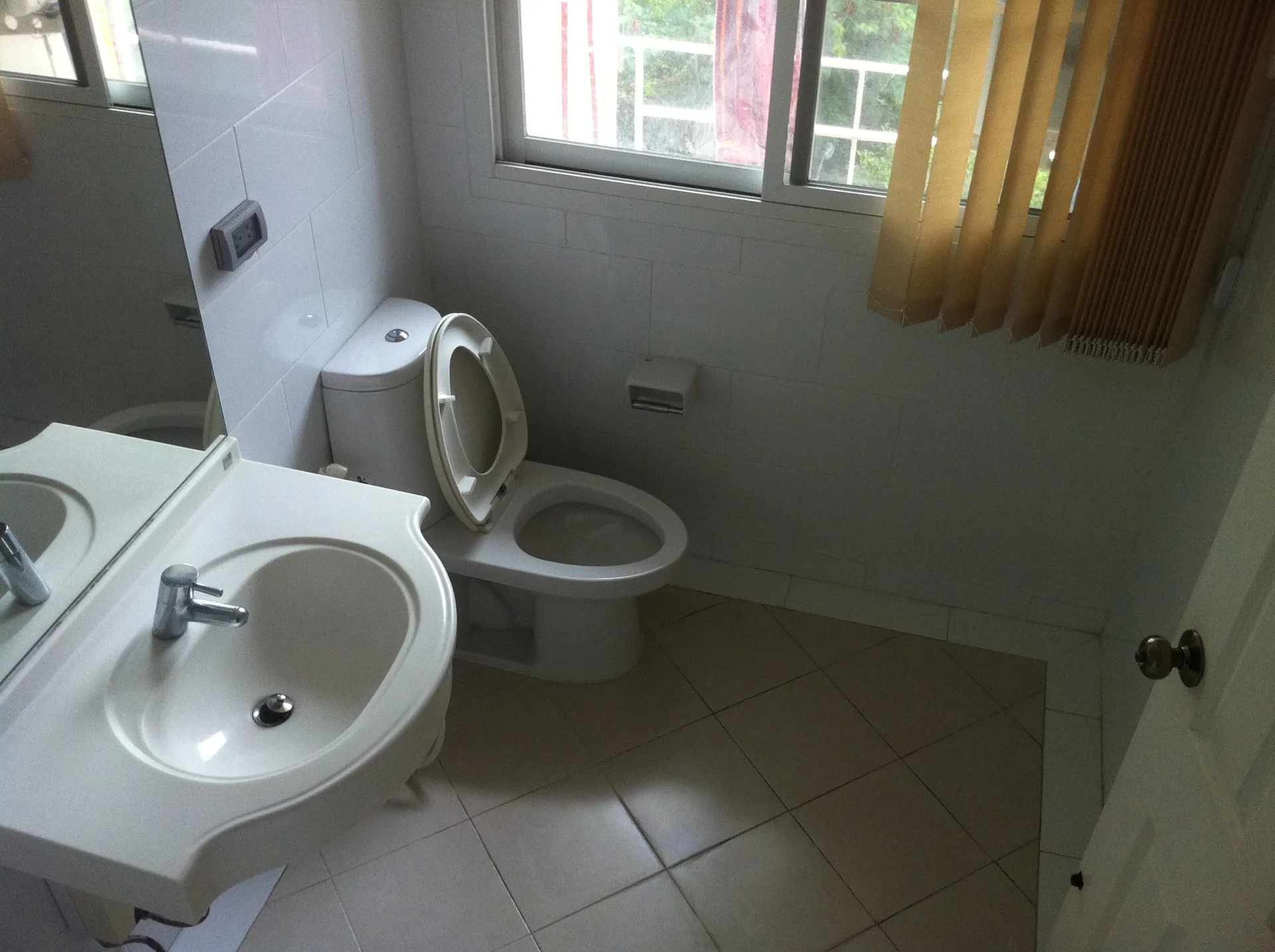Property photos for PG Rama IX