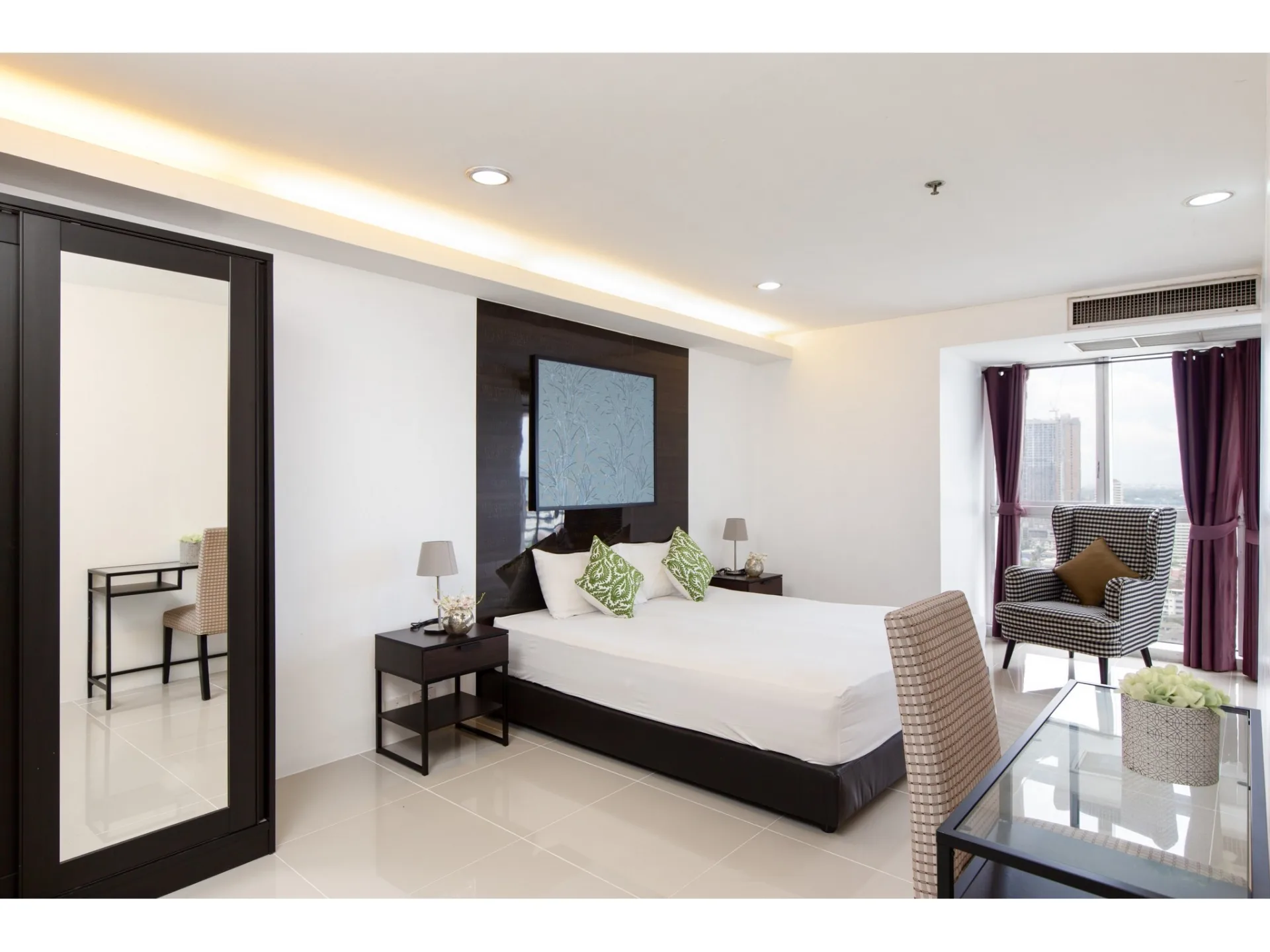 Property photos for The Waterford Diamond