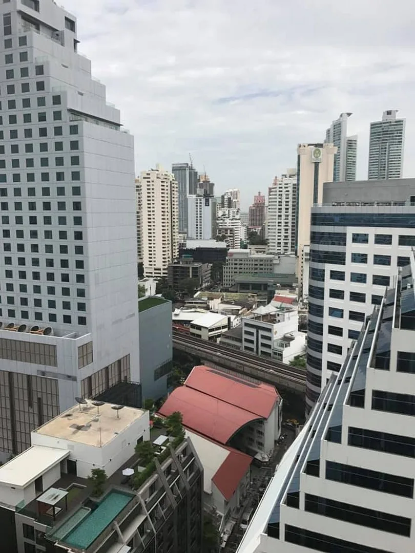 Property photos for Edge Sukhumvit 23