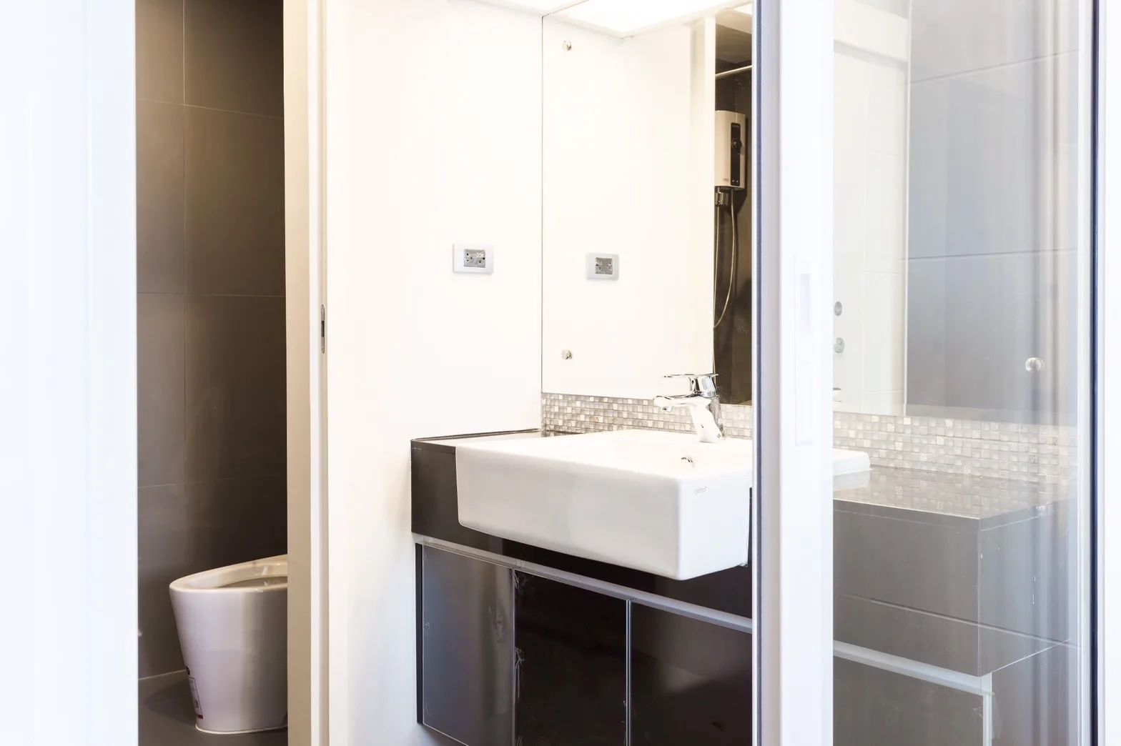 Property photos for The Crest Sukhumvit 34