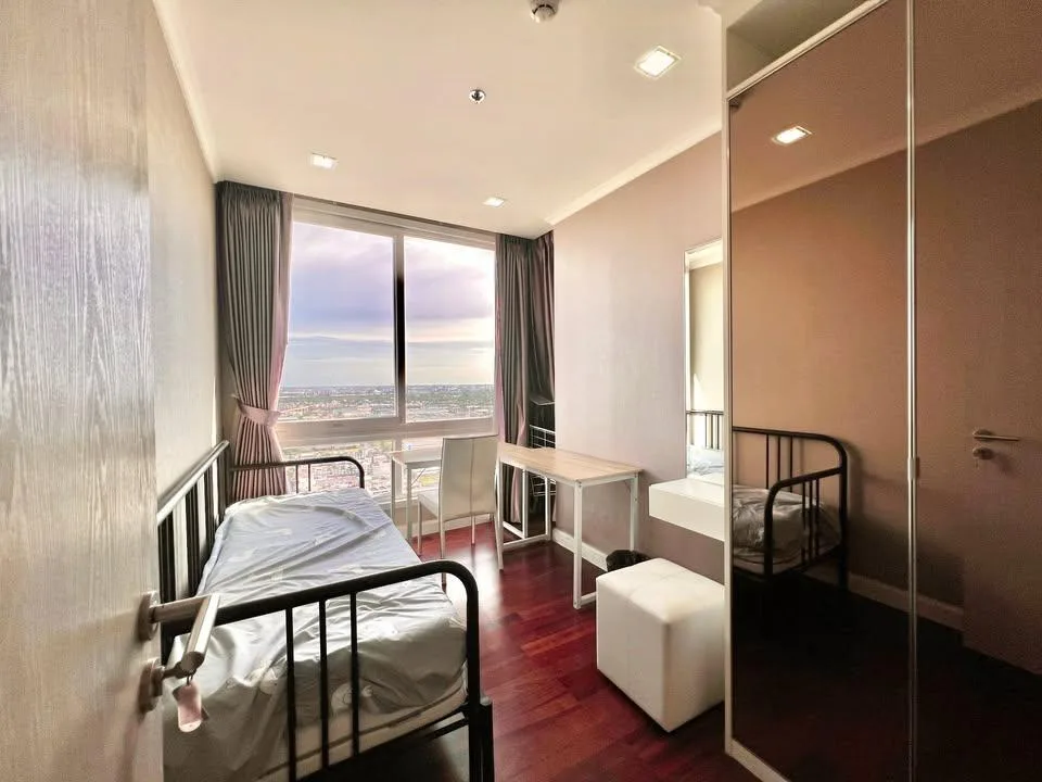 Property photos for The Metropolis Samrong Interchange