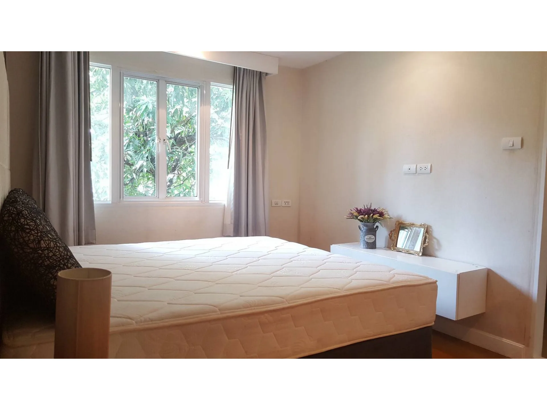 Property photos for Le Nice Ekamai