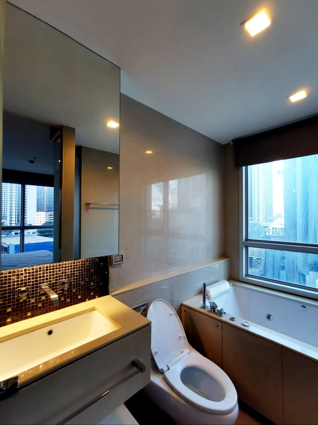 Property photos for The Address Asoke