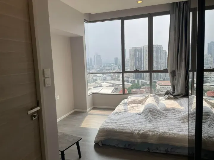 Property photos for The Room Sathorn - St.Louis
