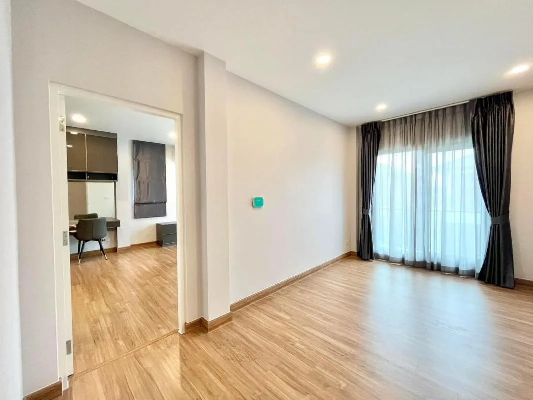 Property photos for Centro Phahol-viphawadee