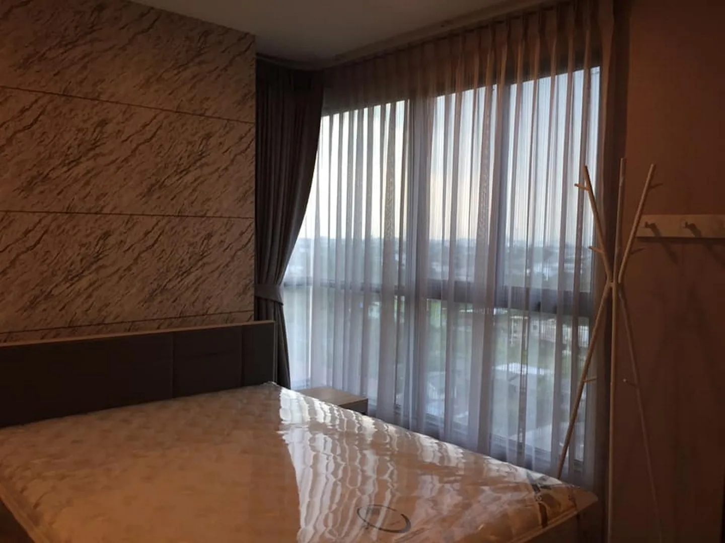 Property photos for IDEO O2