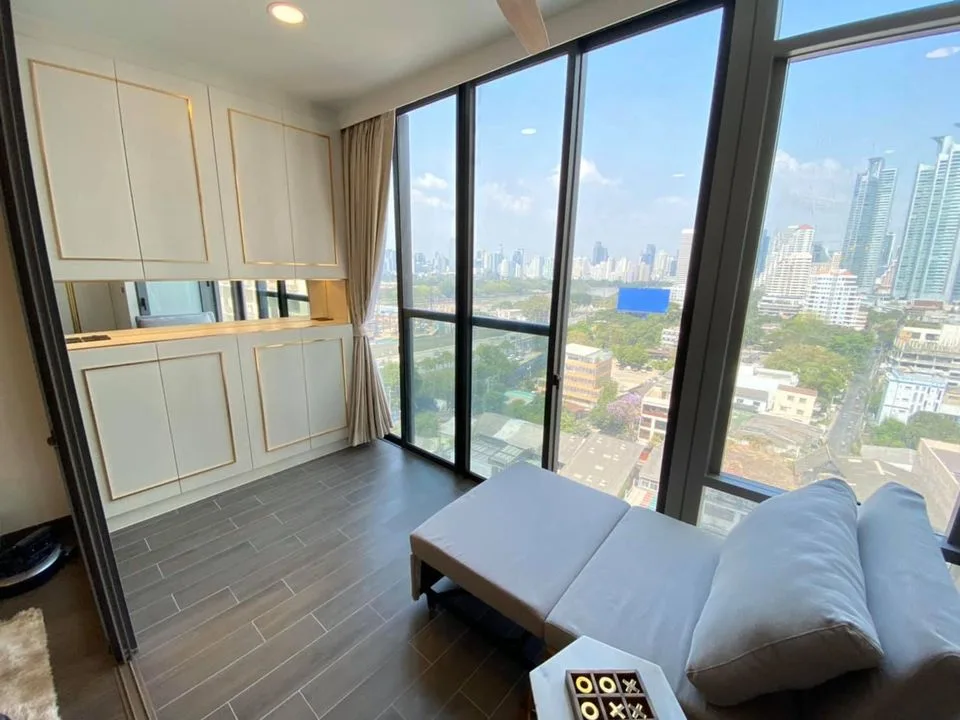 Property photos for Siamese Exclusive Queens
