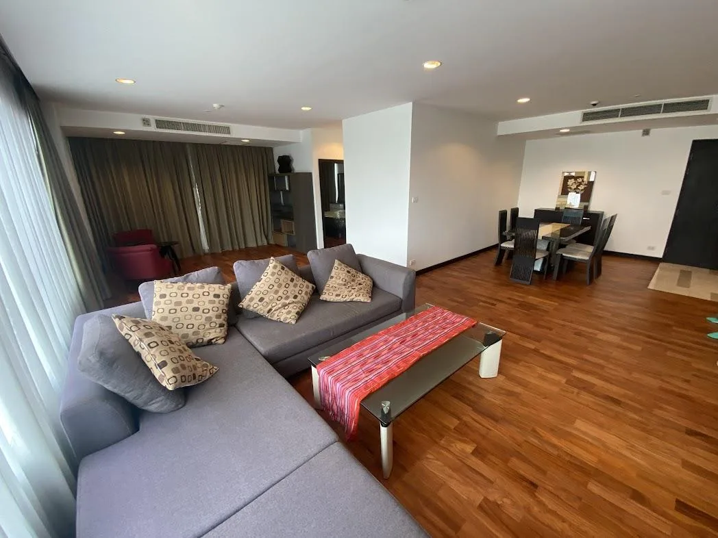 Property photos for Wilshire