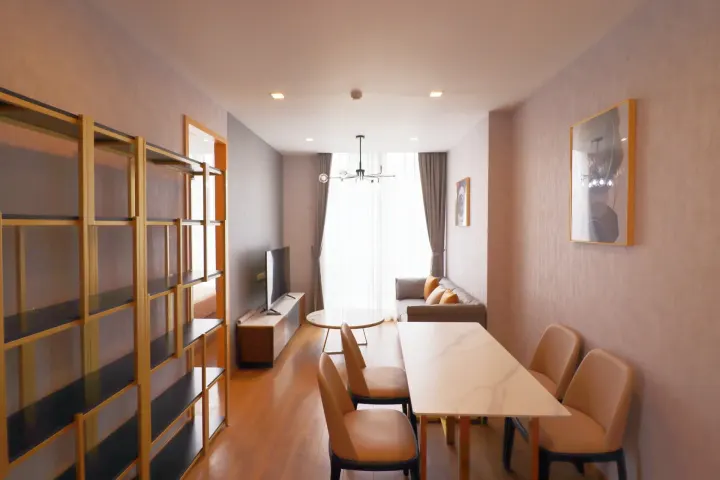 Property photos for Noble BE 33