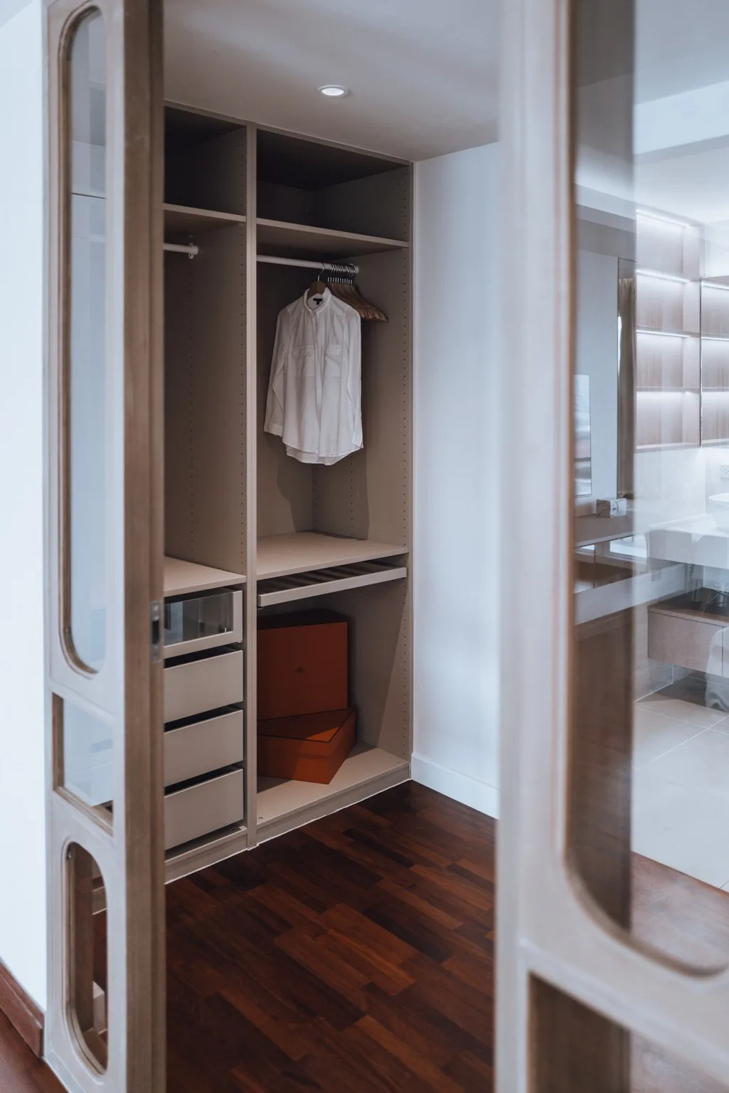Property photos for Supreme Elegance