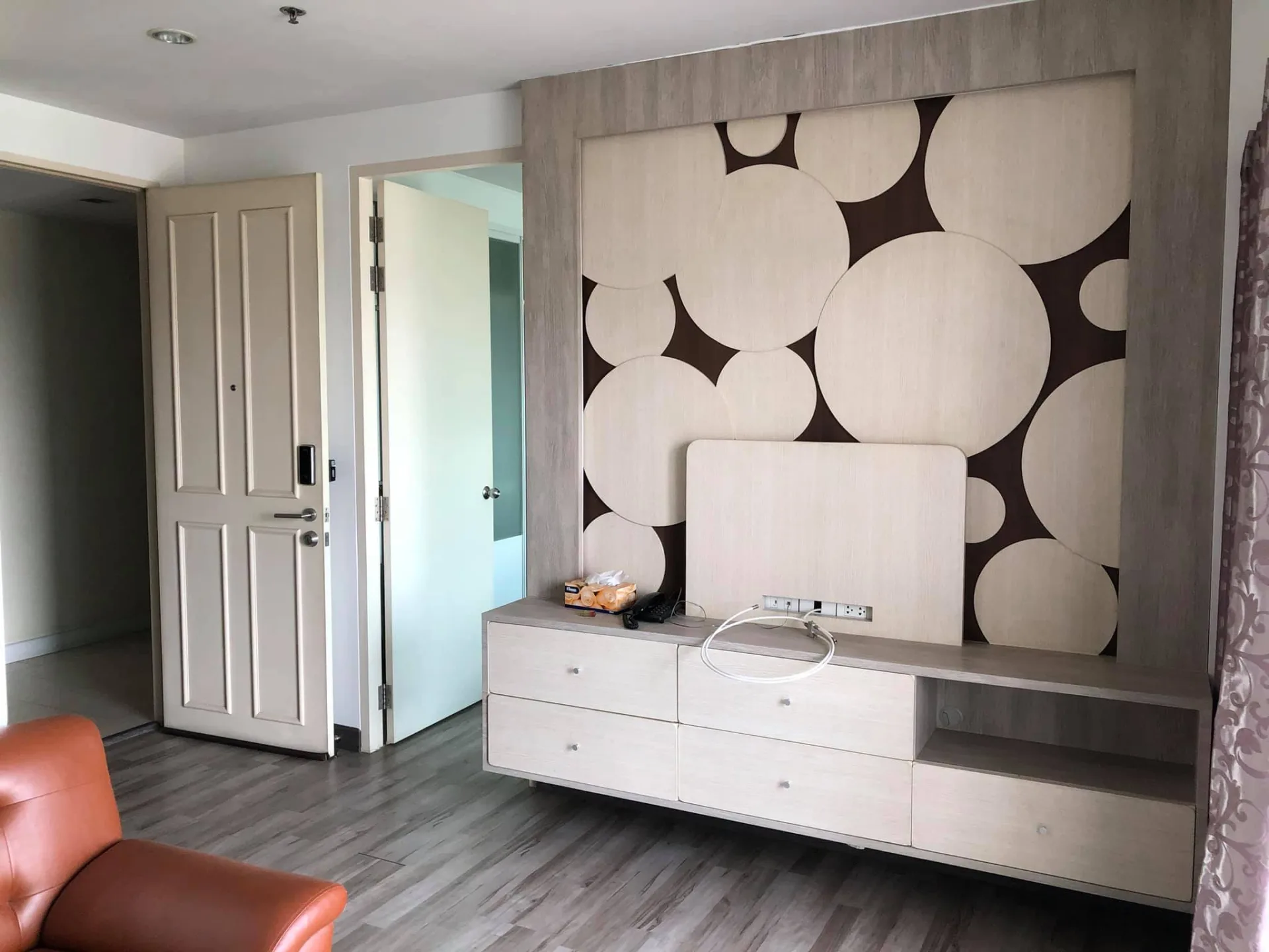 Property photos for The Parkland Grand Taksin