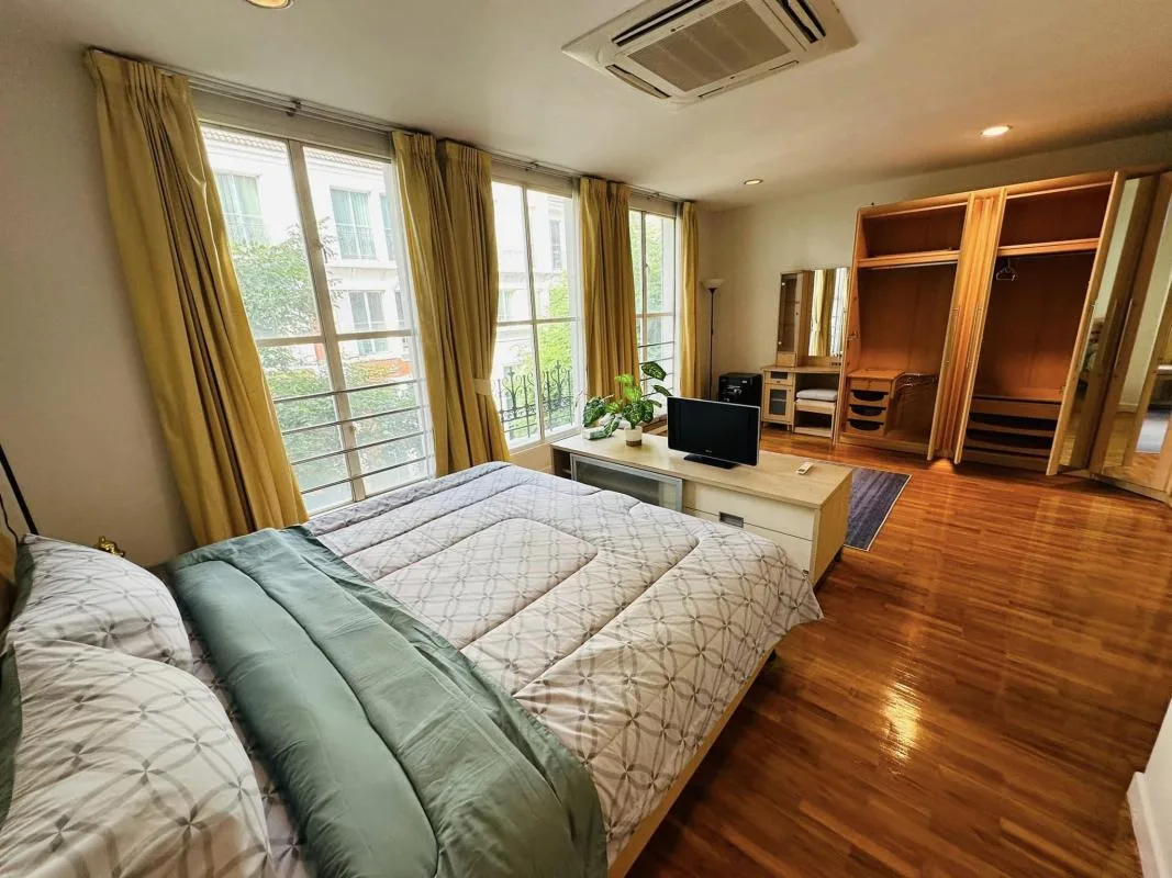 Property photos for Baan Klang Krung Thonglor