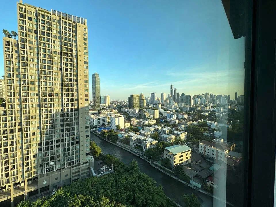 Property photos for The Base Phetchaburi-thonglor