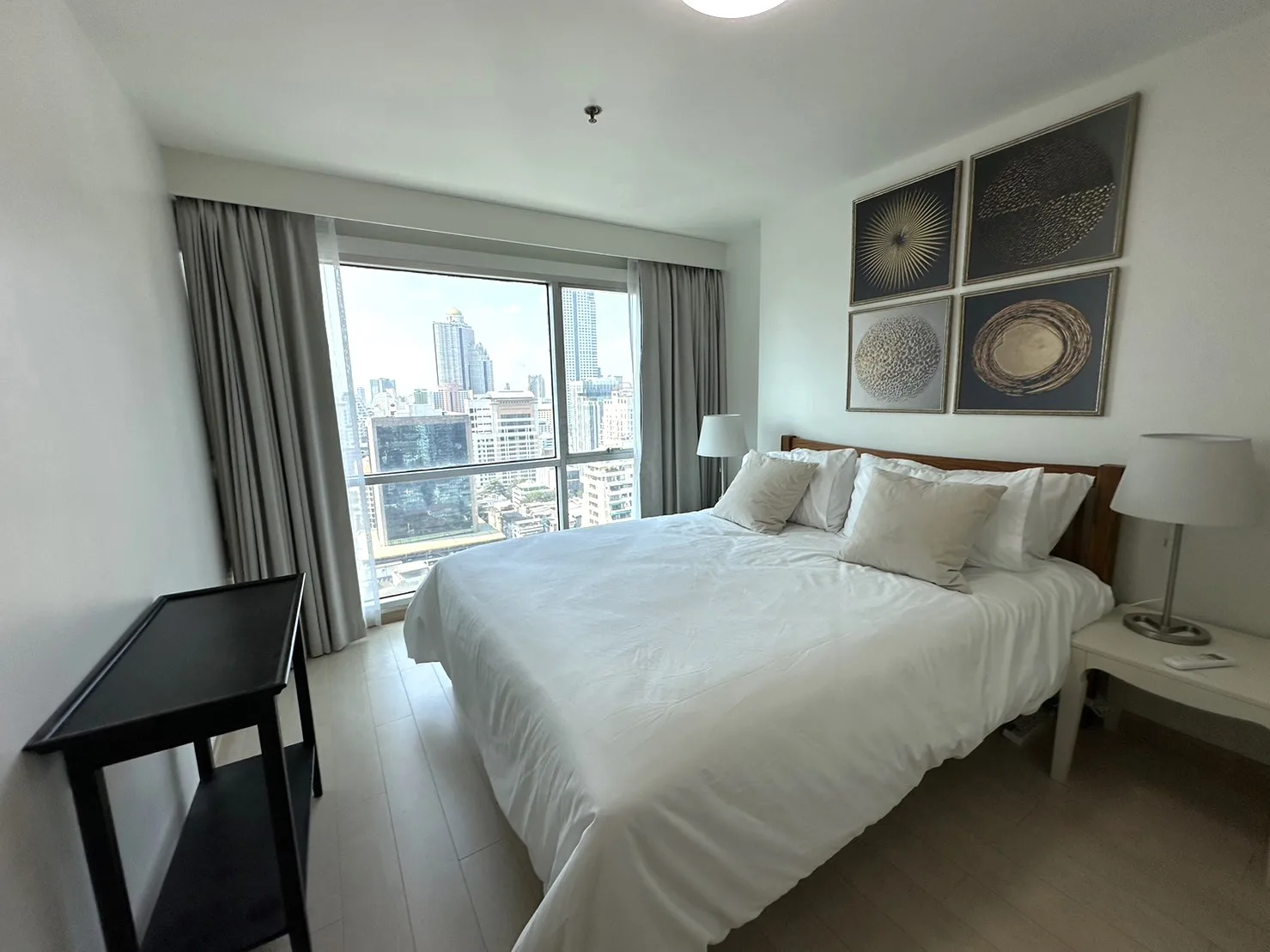 Property photos for Silom Suite