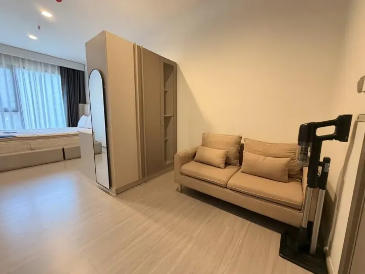 Property photos for Life Asoke Hype