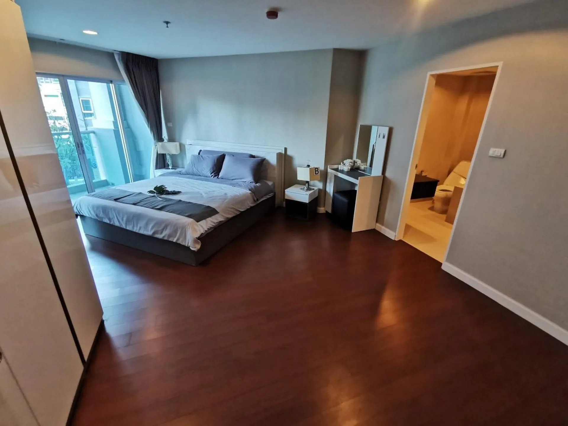 Property photos for Belle Grand Rama 9