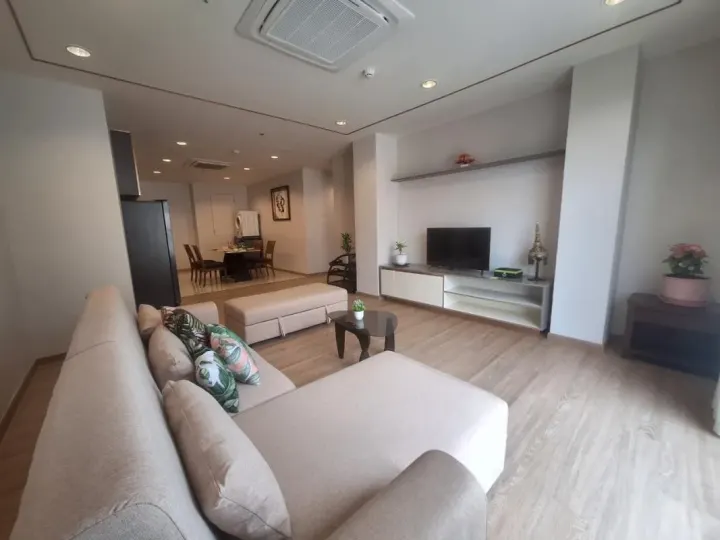 Property photos for Sathorn 111
