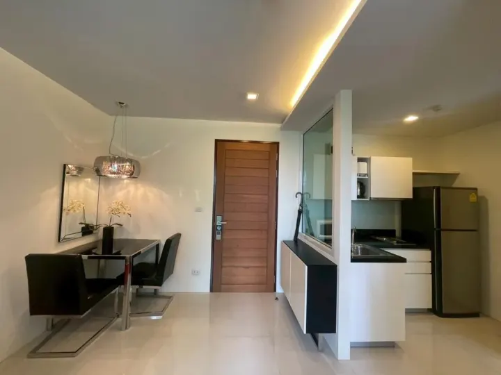 Property photos for Beverly 33