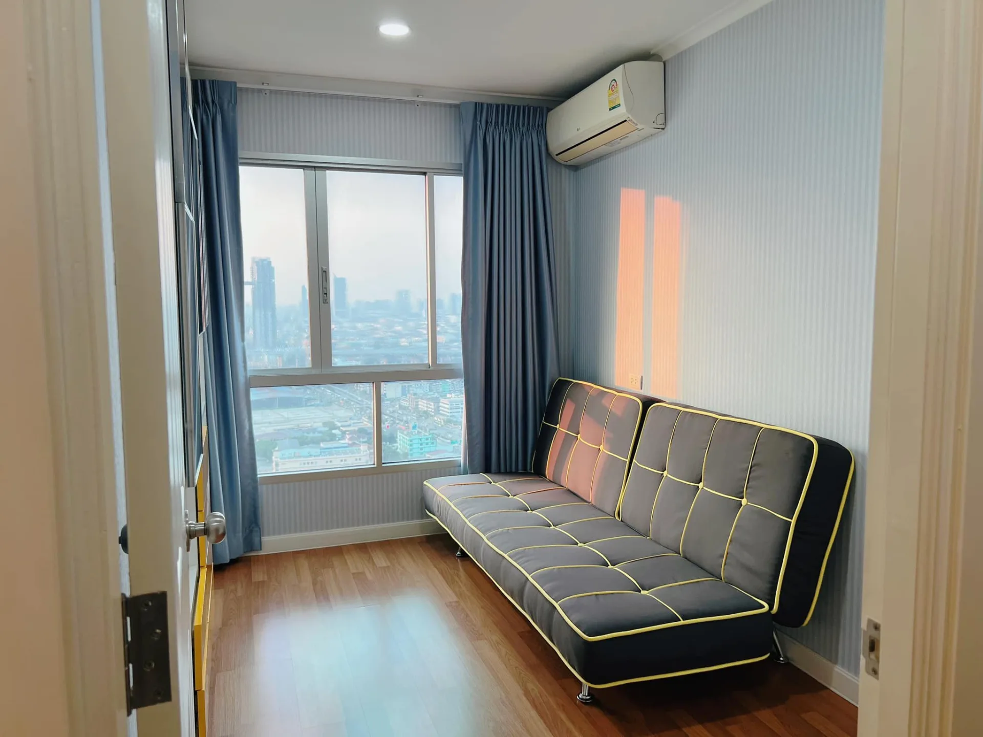 Property photos for Lumpini Park Riverside Rama 3