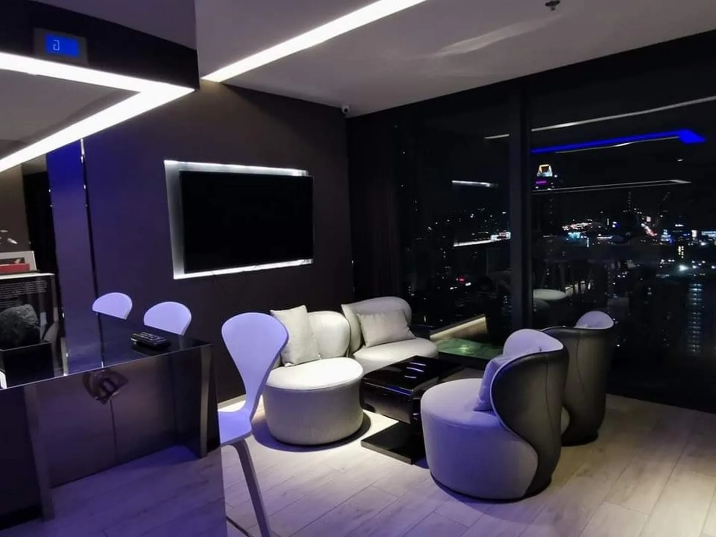 Property photos for Ideo Q Siam - Ratchathewi