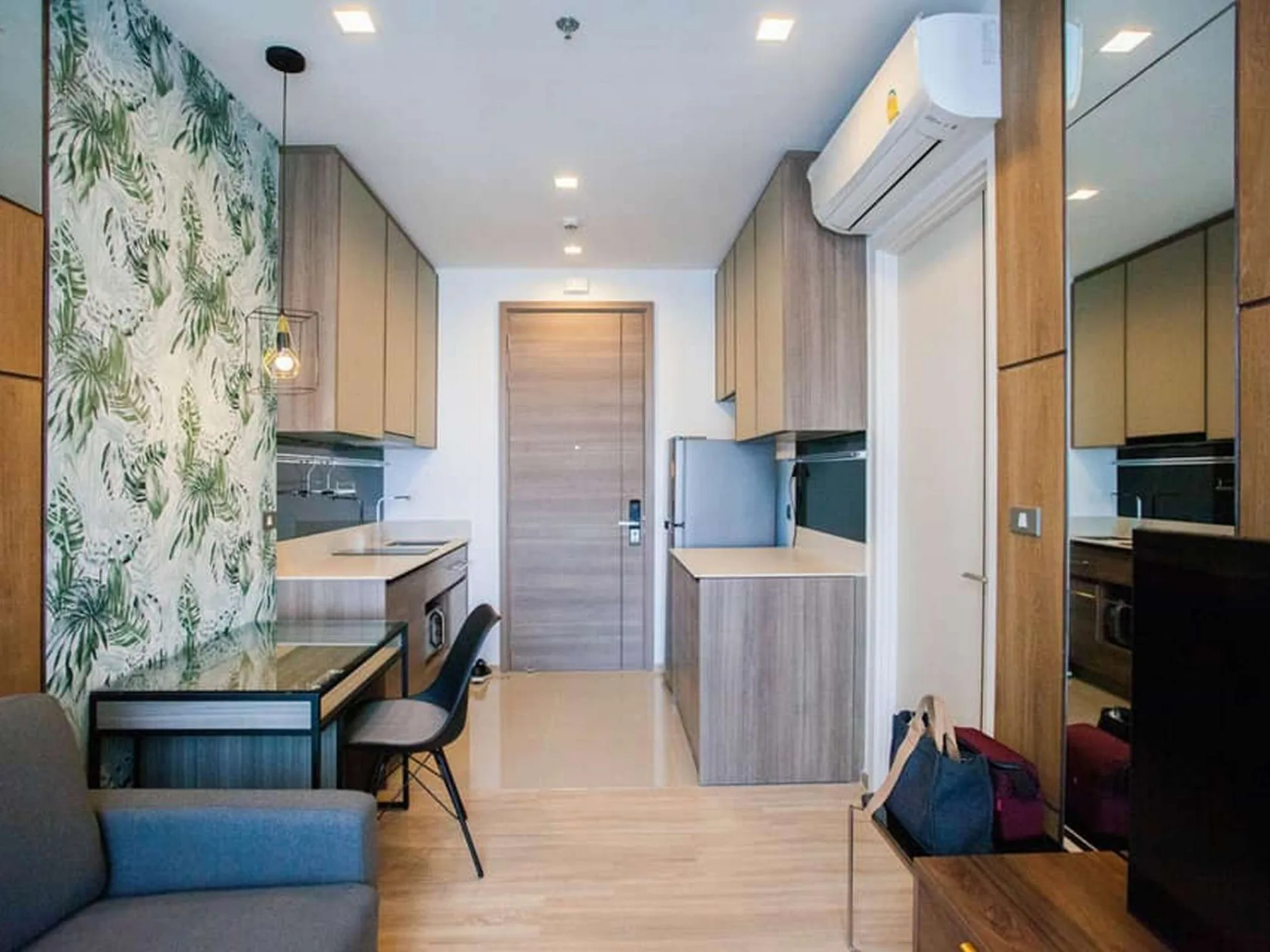 Property photos for THE LINE Phahol - Pradipat