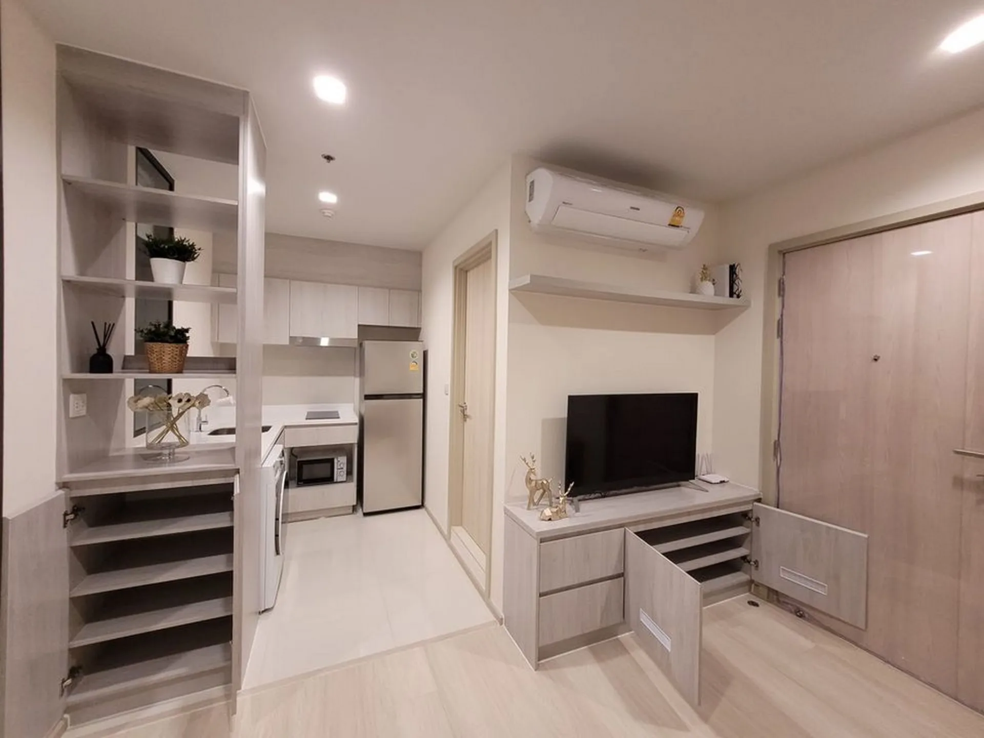 Property photos for Life One Wireless