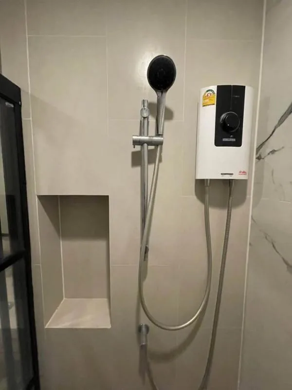 Property photos for Metris Rama 9-ramkhamhaeng