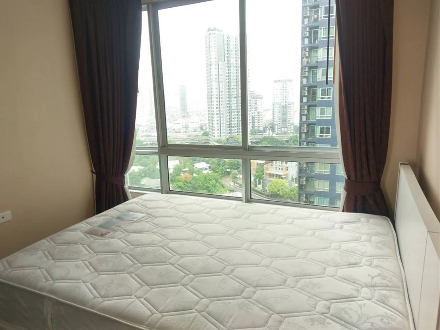 Property photos for The Base Sukhumvit 77