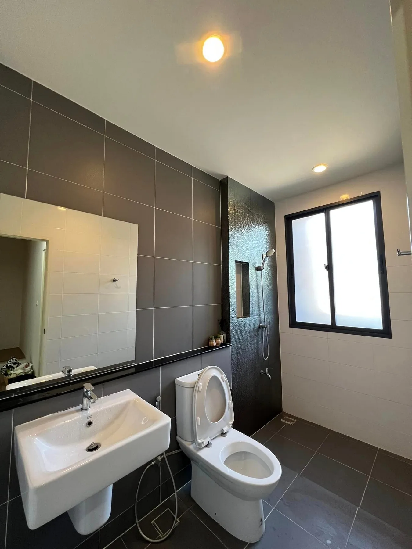 Property photos for Baan Klang Muang Rama 9