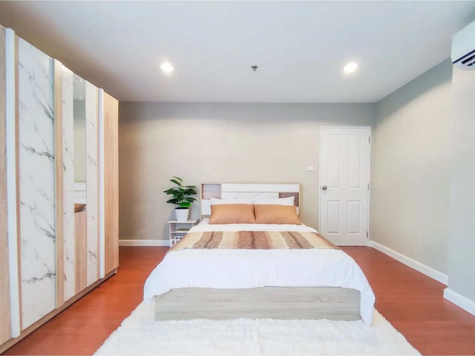 Property photos for Belle Grand Rama 9