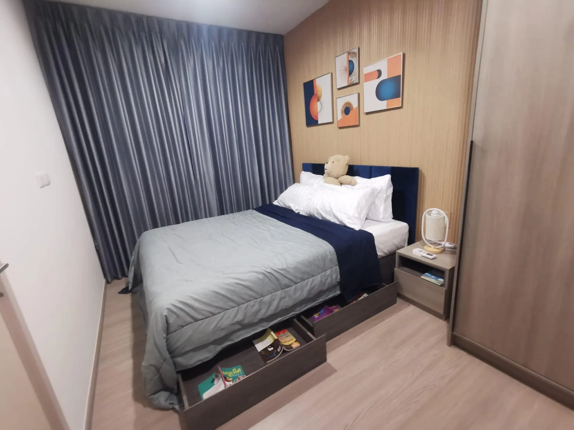 Property photos for The Base Phetchaburi-thonglor